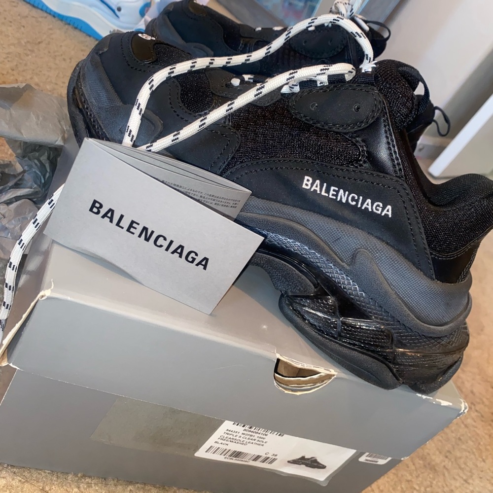 Triple S clear sole , Size 39 , only wore a few times
